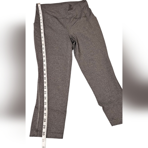 Lululemon-Like New  Swift Speed ​​High-Rise Leggings - Picture 12 of 15